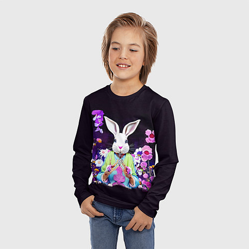 Детский лонгслив Кролик в цветах на черном фоне / 3D-принт – фото 3