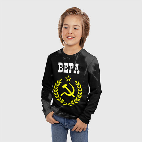 Детский лонгслив Вера и желтый символ СССР со звездой / 3D-принт – фото 3