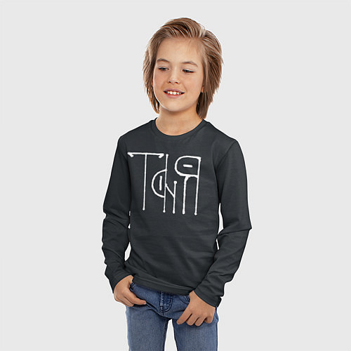 Детский лонгслив Таня вязью - белая надпись / 3D-принт – фото 3