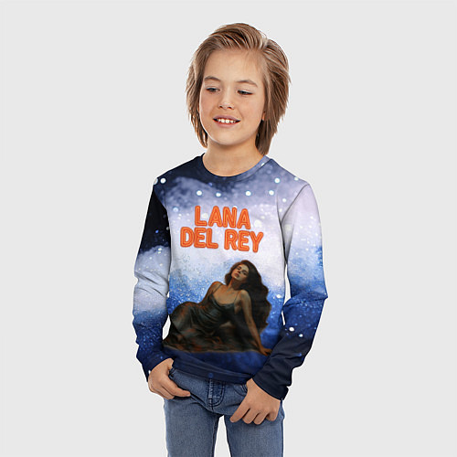 Детский лонгслив Lana Del Rey лежит / 3D-принт – фото 3