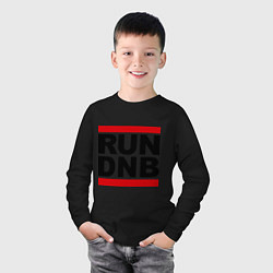 Лонгслив хлопковый детский RUN DNB, цвет: черный — фото 2
