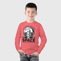 Лонгслив хлопковый детский Исследование космоса, цвет: коралловый — фото 2