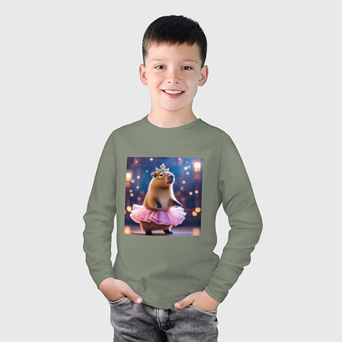 Детский лонгслив Мем капибара балерина в розовой юбочке и короне / Авокадо – фото 3