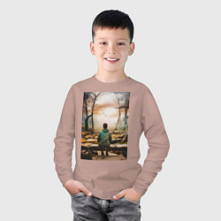 Лонгслив хлопковый детский Мальчик на скамейке, цвет: пыльно-розовый — фото 2