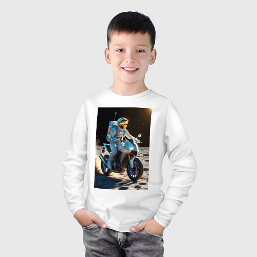 Детский лонгслив Космонавт ездит на мотоцикле по Луне / Белый – фото 3