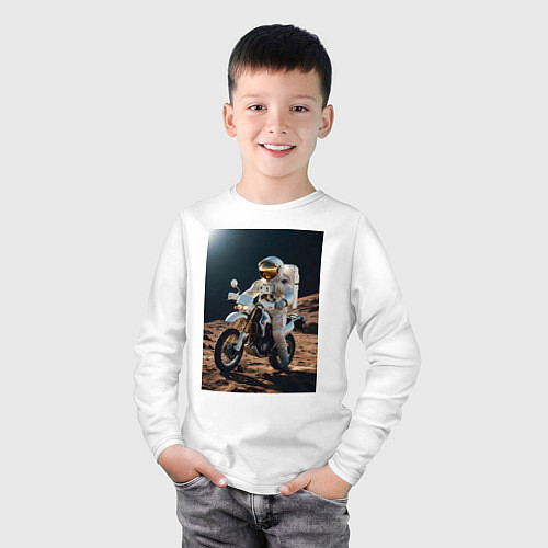 Детский лонгслив Космонавт ездит на мотоцикле по Луне / Белый – фото 3