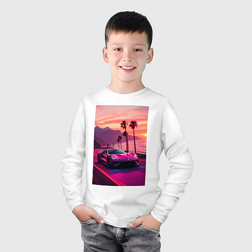Детский лонгслив Суперкар едет около океана / Белый – фото 3