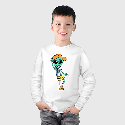 Детский лонгслив Инопланетянин в кепке танцует / Белый – фото 3