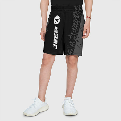 Детские шорты Jeep speed на темном фоне со следами шин по-вертик / 3D-принт – фото 3