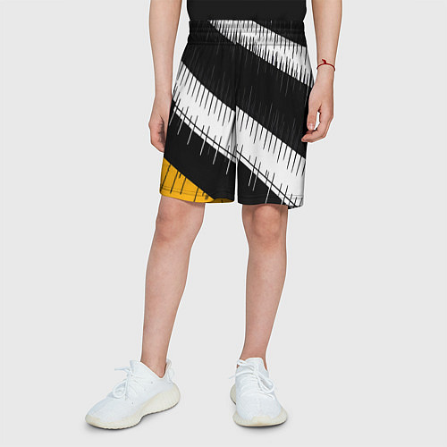 Детские шорты Диагональные чёрно-белые полосы на жёлтом фоне / 3D-принт – фото 3