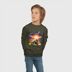 Свитшот хлопковый детский Мотопутешествие в горы, цвет: хаки — фото 2