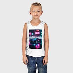 Майка детская хлопок Суперкар возле неоновой вывески в стиле киберпанк, цвет: белый — фото 2