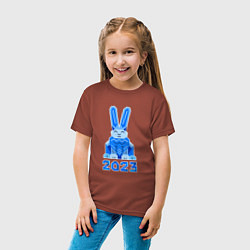 Футболка хлопковая детская Геометрический синий кролик 2023, цвет: кирпичный — фото 2