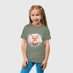 Футболка хлопковая детская Милый большеухий лисенок сидит в цветах, цвет: авокадо — фото 2