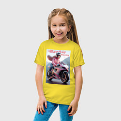 Футболка хлопковая детская Барби на спортивном байке - экстрим, цвет: желтый — фото 2