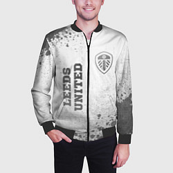 Бомбер мужской Leeds United - white gradient вертикально, цвет: 3D-черный — фото 2