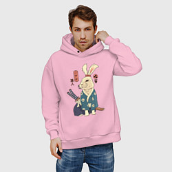 Толстовка оверсайз мужская Кролик самурай с мечом, цвет: светло-розовый — фото 2