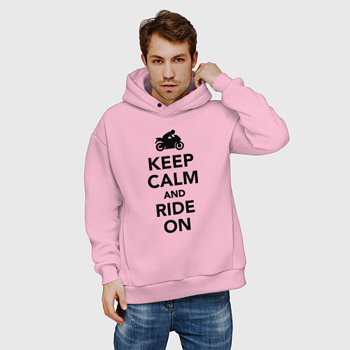 Мужское худи оверсайз Keep calm and ride on / Светло-розовый – фото 3