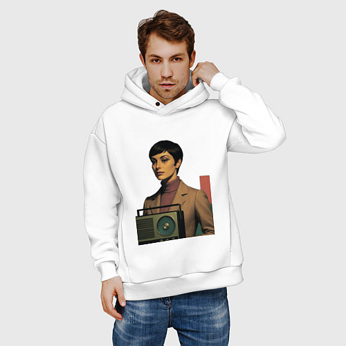 Мужское худи оверсайз Брюнетка и радиоприемник ретрофутуризм поп-арт 197 / Белый – фото 3