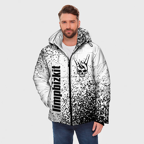 Мужская зимняя куртка Limp Bizkit и рок символ на светлом фоне / 3D-Черный – фото 3