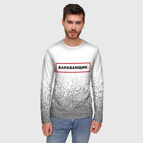 Мужской лонгслив Барабанщик - в красной рамке на светлом / 3D-принт – фото 3