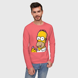 Лонгслив хлопковый мужской Гомер с Пончиком, цвет: коралловый — фото 2