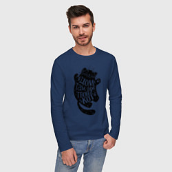 Лонгслив хлопковый мужской Дом там где твой кот, цвет: тёмно-синий — фото 2