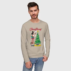 Лонгслив хлопковый мужской Mickeys Christmas, цвет: миндальный — фото 2