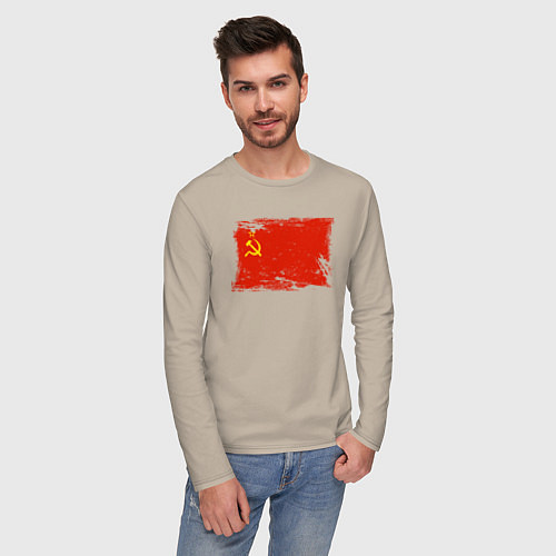 Мужской лонгслив Рваный флаг СССР / Миндальный – фото 3
