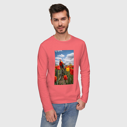 Мужской лонгслив Попугай на велосипеде / Коралловый – фото 3