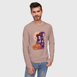 Лонгслив хлопковый мужской Хэллоуин - ведьма с тыквой, цвет: пыльно-розовый — фото 2