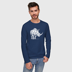 Лонгслив хлопковый мужской Белый носорог стоит, цвет: тёмно-синий — фото 2