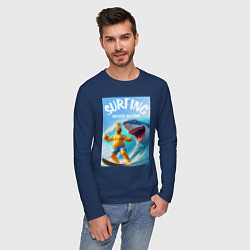 Лонгслив хлопковый мужской Homer Simpson and shark - surfing never alone, цвет: тёмно-синий — фото 2