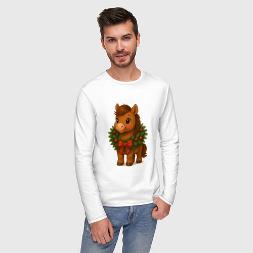 Мужской лонгслив Маленькая милая лошадка в городе / Белый – фото 3
