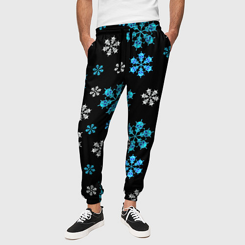 Мужские брюки Снежинки Черепа черный / 3D-принт – фото 3