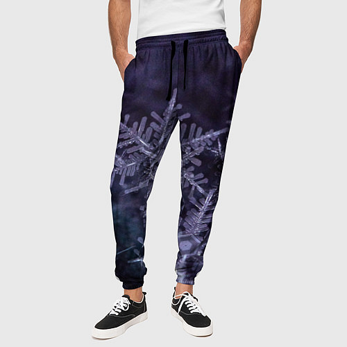 Мужские брюки Снежинки макро фото / 3D-принт – фото 3