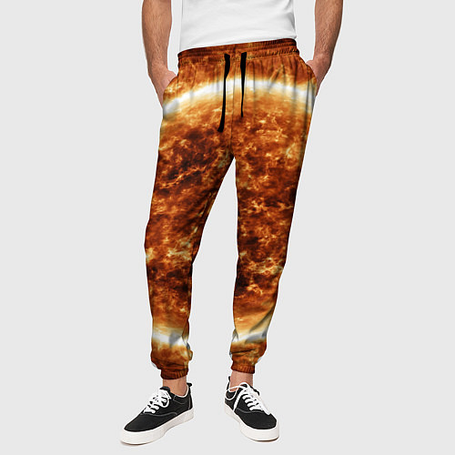 Мужские брюки Пылающее солнце крупным планом / 3D-принт – фото 3
