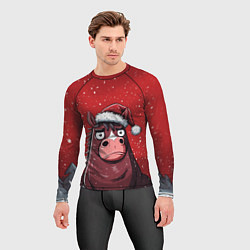 Рашгард мужской Конь в новогодней шапке, цвет: 3D-принт — фото 2