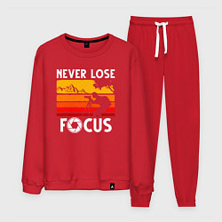 Костюм хлопковый мужской Never lose focus, цвет: красный