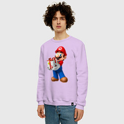 Свитшот хлопковый мужской Марио держит подарок, цвет: лаванда — фото 2