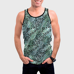 Майка-безрукавка мужская Листья пальмы на леопардовом серо - зеленом фоне, цвет: 3D-черный — фото 2