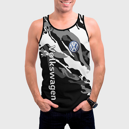 Мужская майка без рукавов Фольцваген - белый камуфляж / 3D-Черный – фото 3