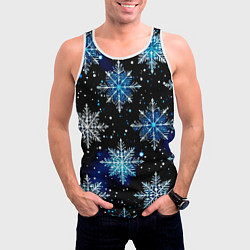 Майка-безрукавка мужская Стилизованный чёрно-синий со снежинками, цвет: 3D-белый — фото 2