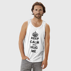 Майка мужская хлопок Keep Calm & Hug Mе, цвет: белый — фото 2