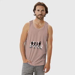 Майка мужская хлопок Маньяки на переходе, цвет: пыльно-розовый — фото 2