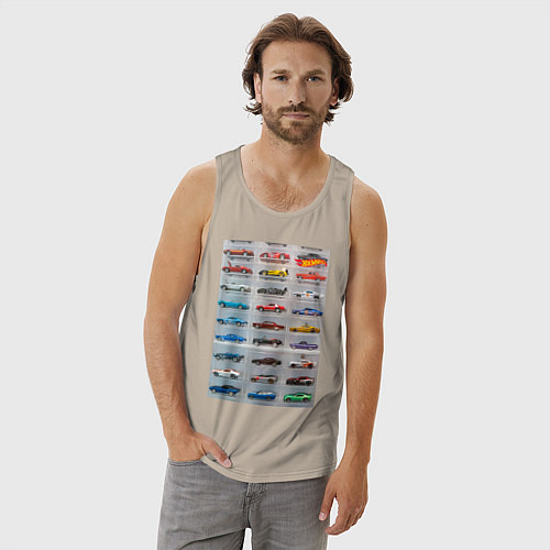 Мужская майка Hot Wheels - collection Автомобили на полке / Миндальный – фото 3