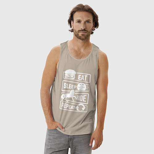 Мужская майка Еда сон верховая езда / Миндальный – фото 3