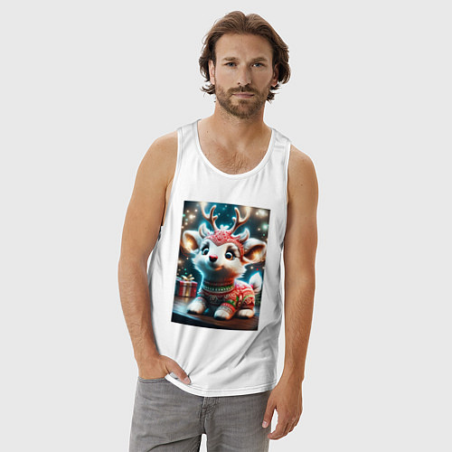 Мужская майка Оленёнок в свитере / Белый – фото 3