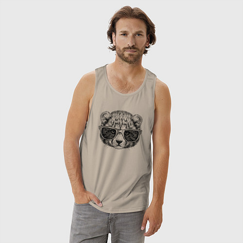 Мужская майка Детеныш гепарда в очках / Миндальный – фото 3