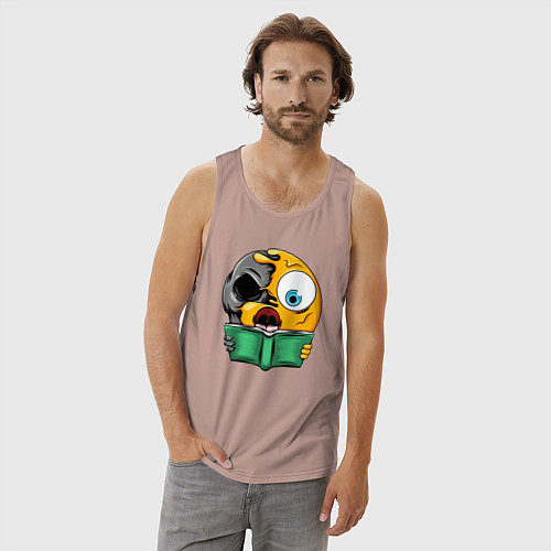 Мужская майка Читающий смайлик / Пыльно-розовый – фото 3